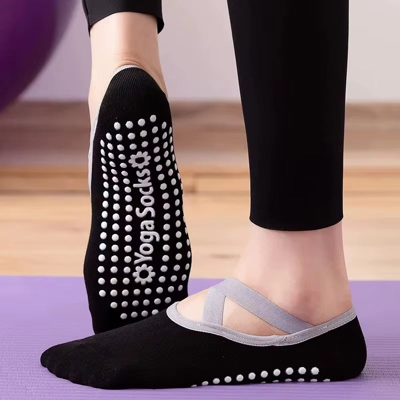 Woman's Breathable Non-Slip Yoga Socks - JoyClik